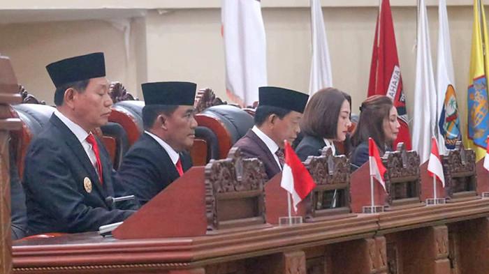 DPRD Provinsi Sulawesi Utara menggelar Rapat Paripurna. Foto 5