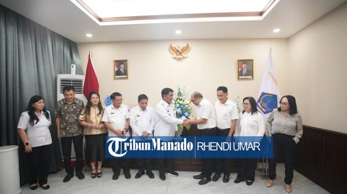 DUKUNGAN - Gereja Masehi Injili di Minahasa (GMIM), Keuskupan Katolik Manado.lo0
