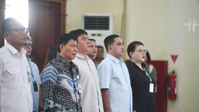 HADIRI - Gubernur Sulawesi Utara Yulius Selvanus Komaling (YSK) menghadiri kegiatan Uji Kompetensi Wartawan yang diselenggarakan Tribun Network, Kamis (9/10/2025).