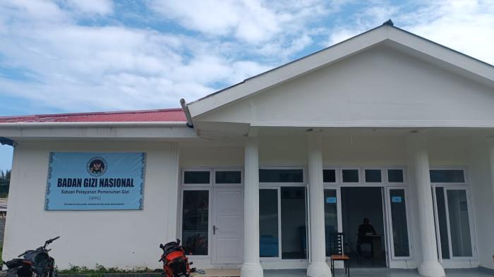 MBG: Kantor Badan Gizi Nasional Bolmong Sulawesi Utara yang dijadikan dapur MBG kecamatan Bolaang. Tribun Manado/Sujarpin Dondo
