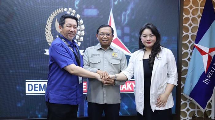 DEMOKRAT SULUT - Mor Dominus Bastiaan kembali menahkodai Partai Demokrat Sulawesi Utara.Mor ditunjuk Ketua Umum DPP Partai Demokrat, Agus Harimurti Yudhoyono (AHY).