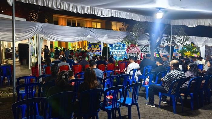 Suasana rumah duka almarhum Alberto Benedict Joel Tanos (18)