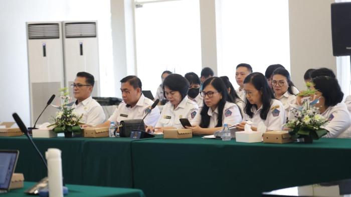 RAPAT KOORDINASI - Tim Penggerak Pemberdayaan dan Kesejahteraan Keluarga (TP-PKK) Sulawesi Utara menggelar Rapat Koordinasi dan Konsultasi Pembina TP-PKK Tahun 2025, bertempat di Wisma Negara Bumi Beringin, Manado, Rabu (29/10/2025).