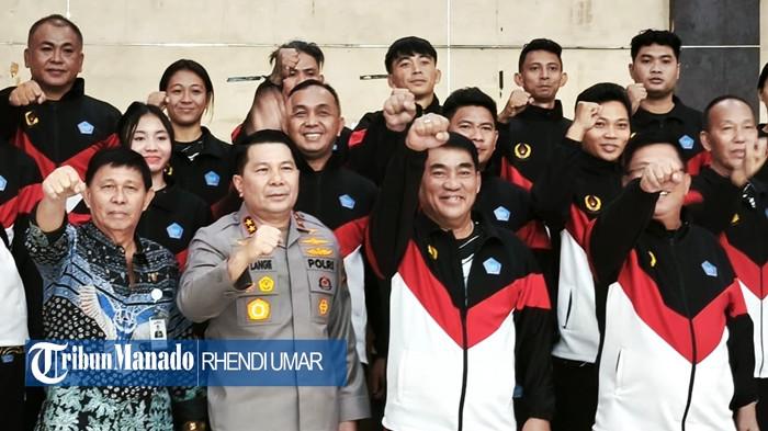 PEMPROV SULUT - Gubernur Sulawesi Utara Mayjen TNI (Purn) Yulius Selvanus Komaling (YSK) melepas kontingen tujuh cabang olahraga (cabor) beladiri menuju ajang Pekan Olahraga Nasional (PON) Beladiri 2025 di Kudus, Jawa Tengah, yang akan digelar pada 11–16 Oktober 2025 di halaman Graha Gubernuran, Kelurahan Bumi Beringin, Kecamatan Wenang, Kota Manado, Provinsi Sulawesi Utara (Sulut), Kamis (9/10/2025).