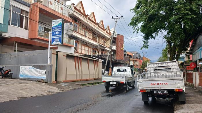 jalan kampung arab manado tempat kecelakaan