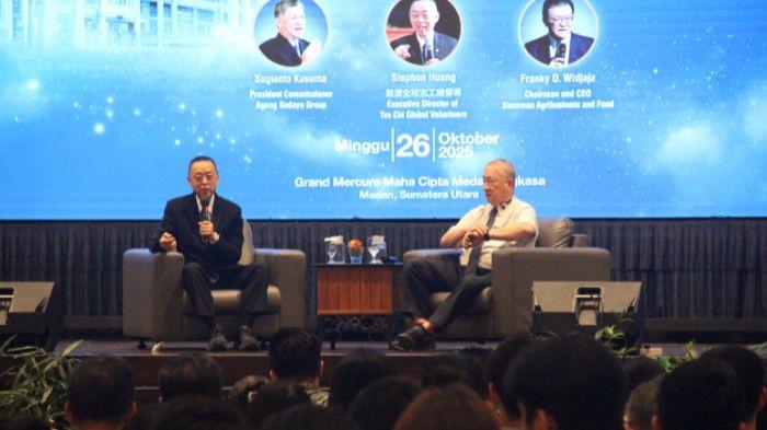 Sugianto Kusuma dan Stephen Huang menjadi narasumber dalam talkshow bersama pengusaha di Kota Medan