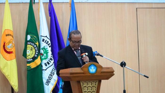 BERI SAMBUTAN - Rektor Universitas Katolik Santo Thomas Medan, memberikan sambutan dalam kegiatan Wawasan Kebangsaan dan Bela Negara Afirmasi Pendidikan Tinggi Tahun 2025. Kegiatan ini dilaksanakan Rabu-Jumat (22-24/10/2025).