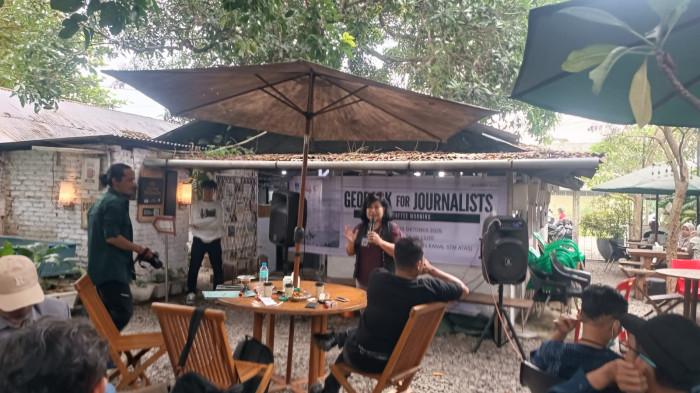 Manager Divisi Perencanaan, Penelitian dan Pengembangan BP Toba Caldera, Debbie Riauni Panjaitan menguraikan, usulan Geopark (Taman Bumi) ke UNESCO dilakukan sejak 15 tahun lalu.