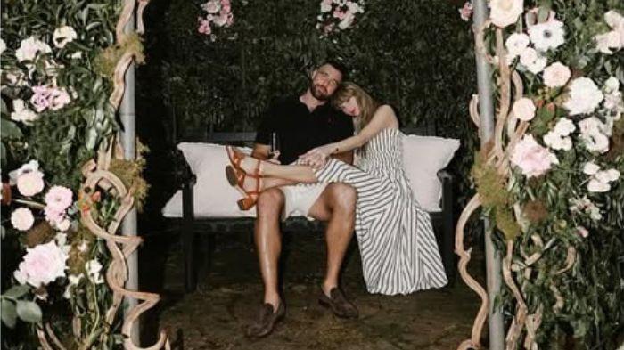 tunangan Travis Kelce dan Taylor Swift 1