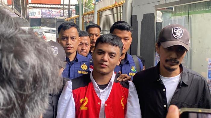 HUKUMAN VADEL BADJIDEH - Vadel Badjideh sedih divonis 9 tahun penjara. DIVONIS 9 Tahun Penjara, Pihak Vadel Badjideh Ungkap Keraguan, Sindir Hasil Kesaksian Ahli Forensik