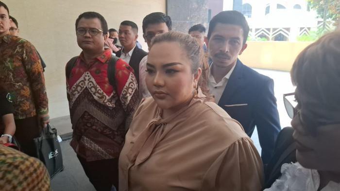 LISA MARIANA MURKA - Foto Lisa Mariana marah. MURKA, Lisa Mariana Kuak Deretan Wanita Simpanan Ridwan Kamil, Diduga Terima Uang Korupsi Bank BJB