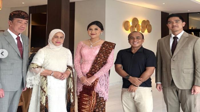 PENAMPILAN JOKOWI - Tangkapan layar Instagram Tirta Harum Senin (6/10/2025). Penampilan terbaru Jokowi