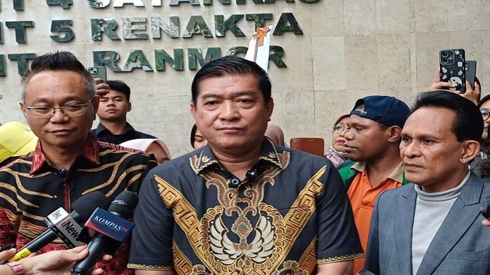 Ketua Umum Solidaritas Merah Putih, Silfester Matutina, di Polda Metro Jaya, Senin (4/7/2025).