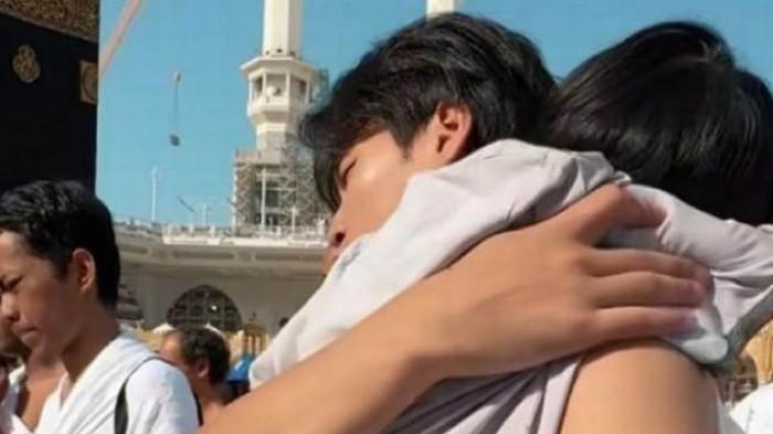 Na Daehoon Pilih Ibadah Umrah ke Tanah Suci Bareng kedua anaknya