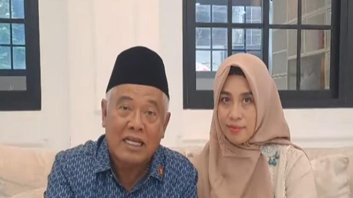 YAI MIM - Imam Muslimin atau Kiai Imim (Yai Mim) menanggai soal permintaaan maaf Nurul Sahara pemilik rental mobil.