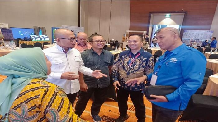 PT XLSMART Telecom Sejahtera Tbk (XLSMART)