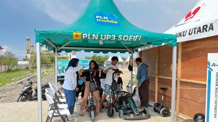 PLN pamerkan kendaraan listrik di HUT ke 26 Provinsi Maluku Utara 02