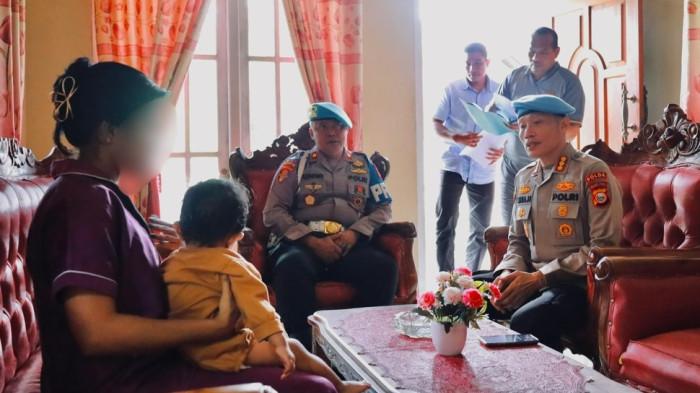 PROGRAM: Suasana sosialisasi call center oleh Bidpropam Polda Maluku Utara ke warga, Rabu (3/9/2025)