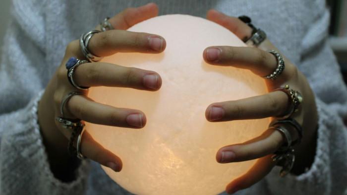 ramalan zodiak kamis 30 oktober 2025