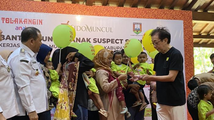 Irwan Hidayat secara spontan memberikan tambahan uang tunai