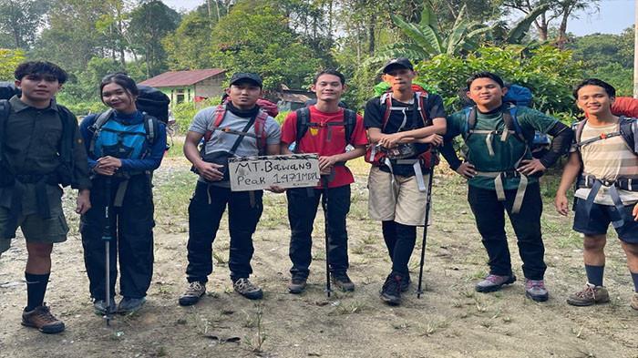 Pendaki Tersambar Petir di Gunung Bawang_2