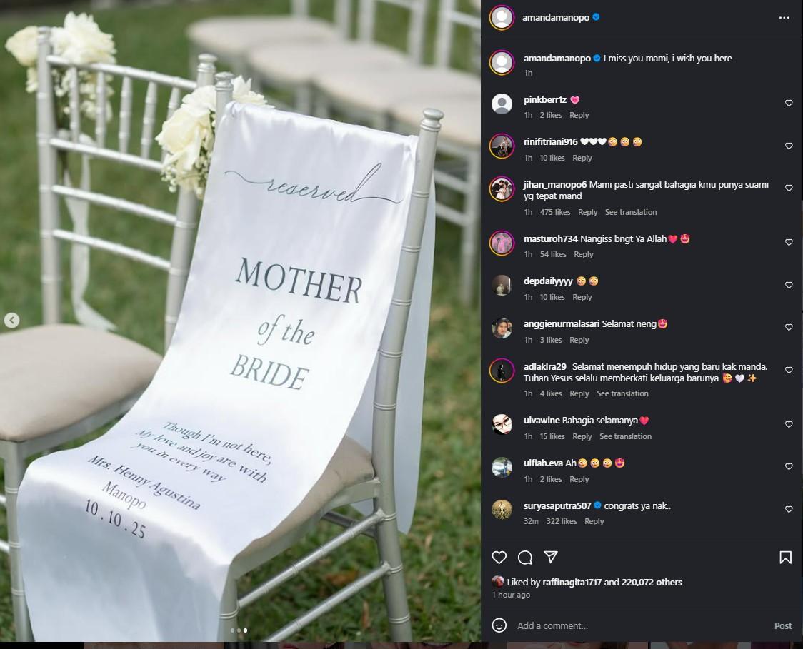 Kursi sebagai penghormatan untuk mendiang ibu Amanda Manopo