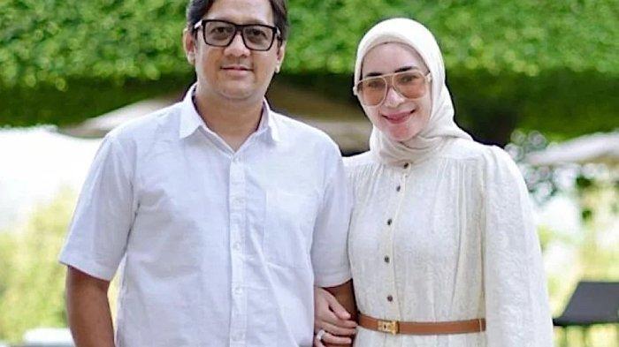 SAAT MESRA - Andre Taulany dan Erin saat masih harmonis. Kini, mereka ingin cerai karena ribut terus.