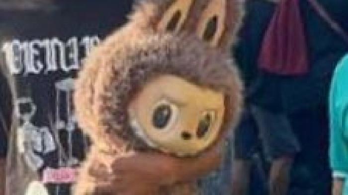 MAINAN SAHRONI-Anggota DPR RI nonaktif Ahmad Sahroni ternyata mengoleksi mainan mewah hingga seharga ratusan juta.