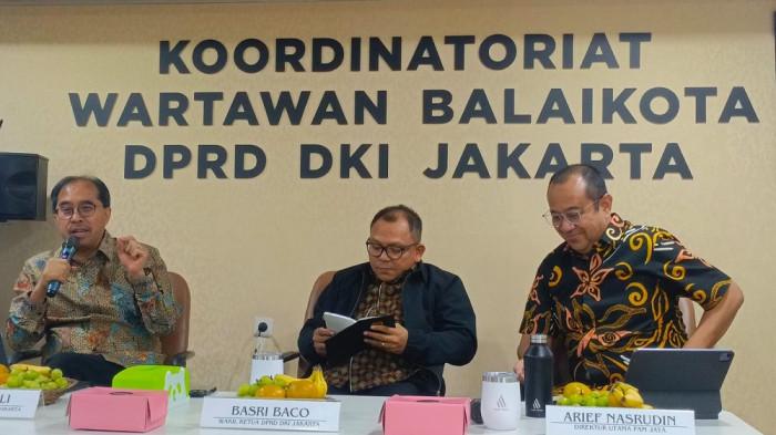 TRANSFORMASI AIR - Stafsus Gubernur DKI Jakarta, Prof. Firdaus Ali (kiri); Wakil Ketua DPRD DKI Jakarta Basri Baco (tengah) dan Dirut Perumda PAM Jaya Arief Nasrudin (kanan) saat forum Balkoters Talk bertema ‘Implementasi Smart Water Management untuk 100 Persen Layanan Air Jakarta', di Balai Kota pada Jumat (19/9/2025) petang.