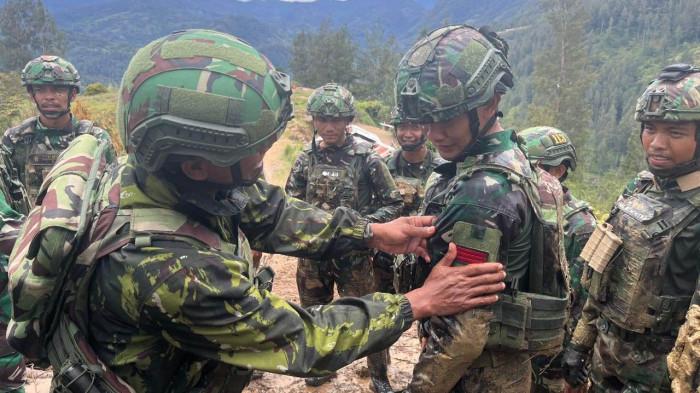 Ayollar qamoqxonasidagi jinsiy aloqa fotosuratlari