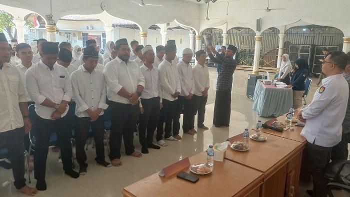 Anggota KPPS di Bireuen Wajib Tanam Pohon Setara Jumlah TPS di Desanya, 9.534 KPPS Dilantik Serentak