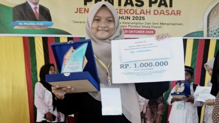 Ashyla, Yatim Piatu yang Harumkan Nama Gandapura di Pentas PAI Bireuen 2025