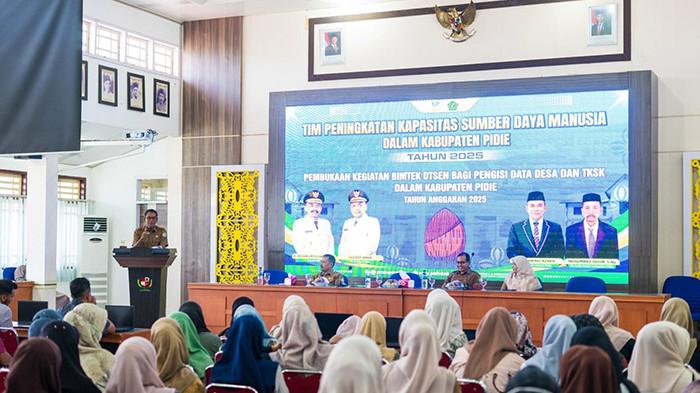 Ratusan Operator Gampong dan Tenaga Pendamping se Pidie Ikut Bimtek DTSEN