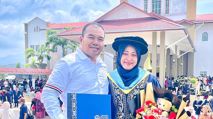 Bunda Hetti dan suaminya Mahfuddin Ismail