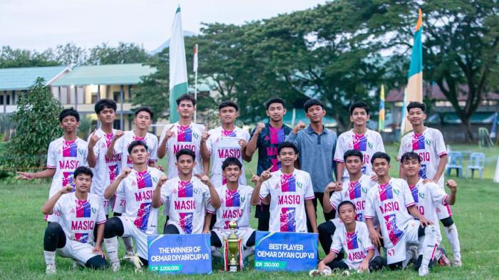 Bungkam Babul Maghfirah, Dayah Insan Qurani Juara Oemar Diyan Cup 2025, Yanda Cetak 2 Gol Kemenangan