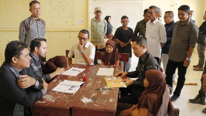 Tinjau SDN Paya Baro, Bupati Aceh Barat Tegaskan tak Ada Penutupan Sekolah - Halaman 2 - Serambinews.com