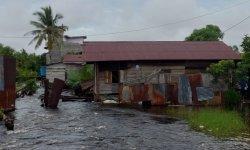 Pasar dan Sekolah di Singkil Masih Tergenang Banjir, Dapur Rumah Warga Ambruk