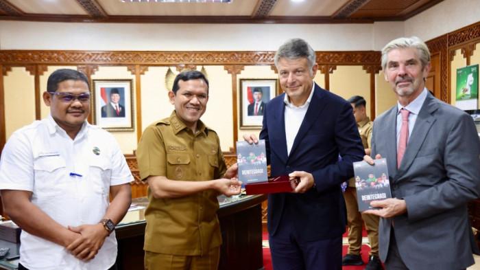 Terima Kunjungan Dubes Uni Eropa, Wagub Fadhlullah Cerita Soal Realisasi MoU Helsinki