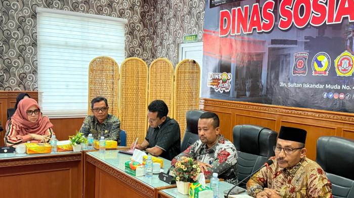 Haji Uma Silaturrahmi dengan Dinas Sosial Aceh dan Kunjungi Rumah Singgah