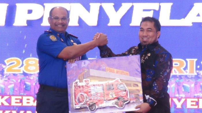 Serahkan 2 Mobil Damkar untuk Aceh Besar, Dirjen Kemendagri: Saya Yakin Ini Sangat Dibutuhkan