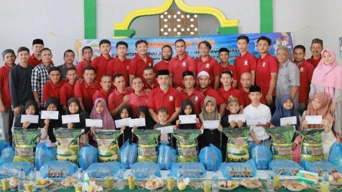 Jelang Idul Adha 1444 H, KPAY Lhok Pawoh Sawang Aceh Selatan Santuni 20 Yatim, Tiap Anak Rp 1,4 Juta