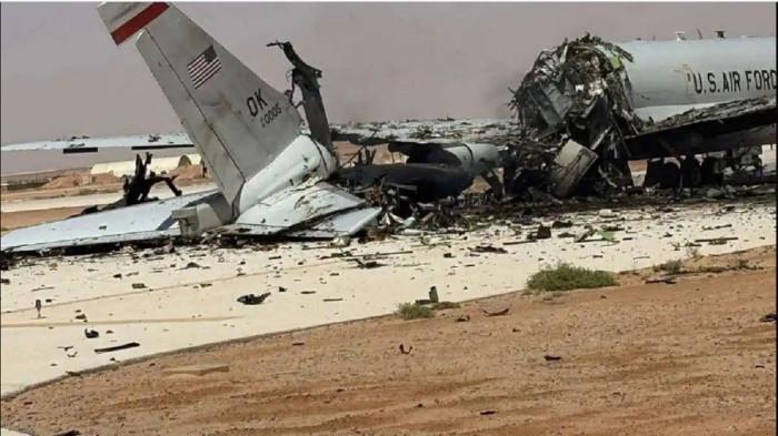 Kerusakan total pesawat E-3G “Sentry” Airborne Early Warning and Control milik Amerika