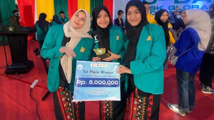 Mahasiswa Ilmu Komunikasi USK Raih Juara I Kompetisi Internasional, Ciptakan Tangga Tangguh Bencana