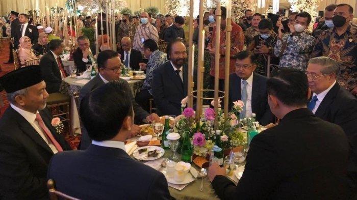 SBY dan Mega Duduk Semeja