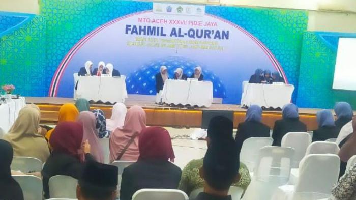 8 Regu Putra dari Kabupaten dan Kota Melaju ke Semifinal Cabang Fahmil Quran MTQ di Pidie Jaya
