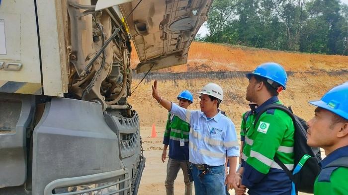 Cerita Warga Lingkungan BEL, Perkenalan dengan Dunia Tambang Lewat Pelatihan Operator Dump Truck
