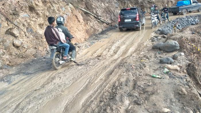 Pasca Hujan Deras, Jalan Lintas Nasional Bireuen–Takengon Aman Dilalui 22