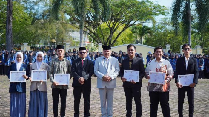 Hari Sumpah Pemuda di Nagan, TRK Serahkan Penghargaan untuk Pemuda Berprestasi, Ini Namanya