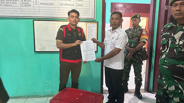 TNI Kawal Ketat Penggeledahan Kantor Keuchik Cot Ba'u Sabang