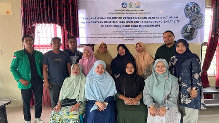 Tim PkM Unimal Dorong Transformasi Industri Ikan Asin Lewat IoT dan Digital Marketing
